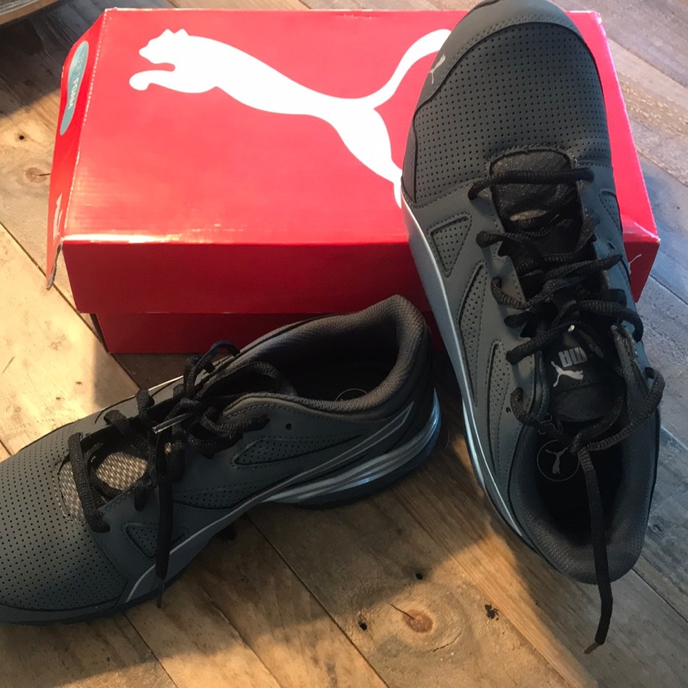 Puma men’s sneakers size 9
